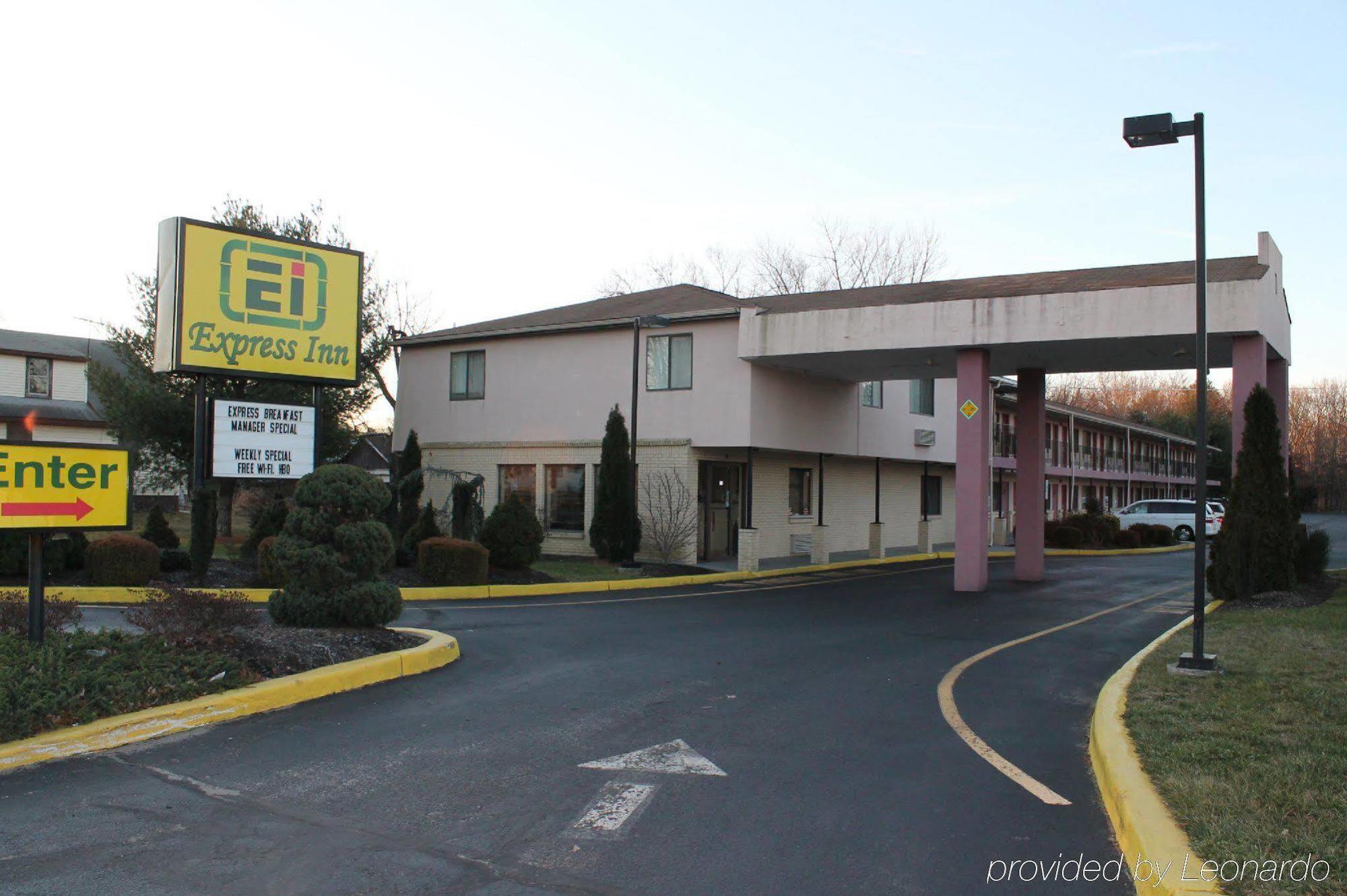 Express Inn - Wall Farmingdale Екстер'єр фото